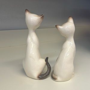 PRICE DROP! Heirloom Vintage Siamese Cats